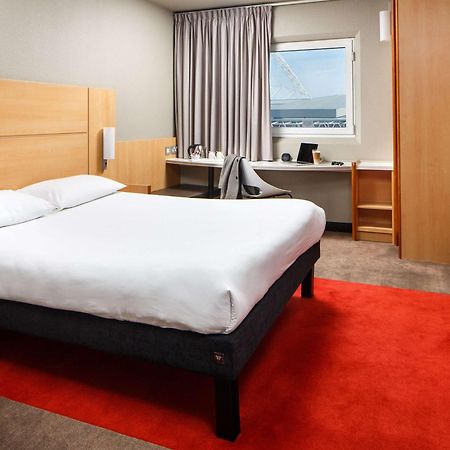 Готель Ibis London Wembley Екстер'єр фото