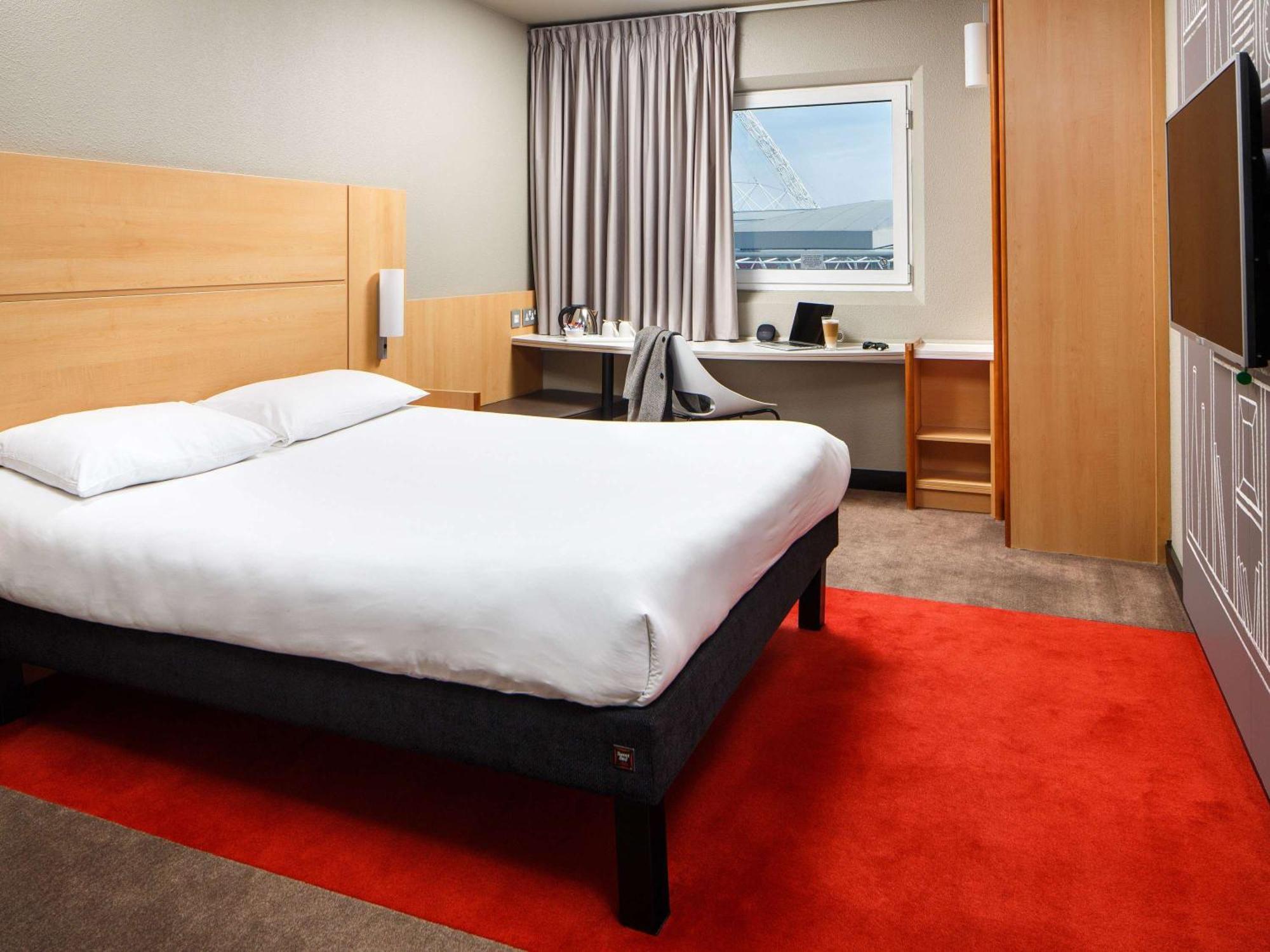 Готель Ibis London Wembley Екстер'єр фото