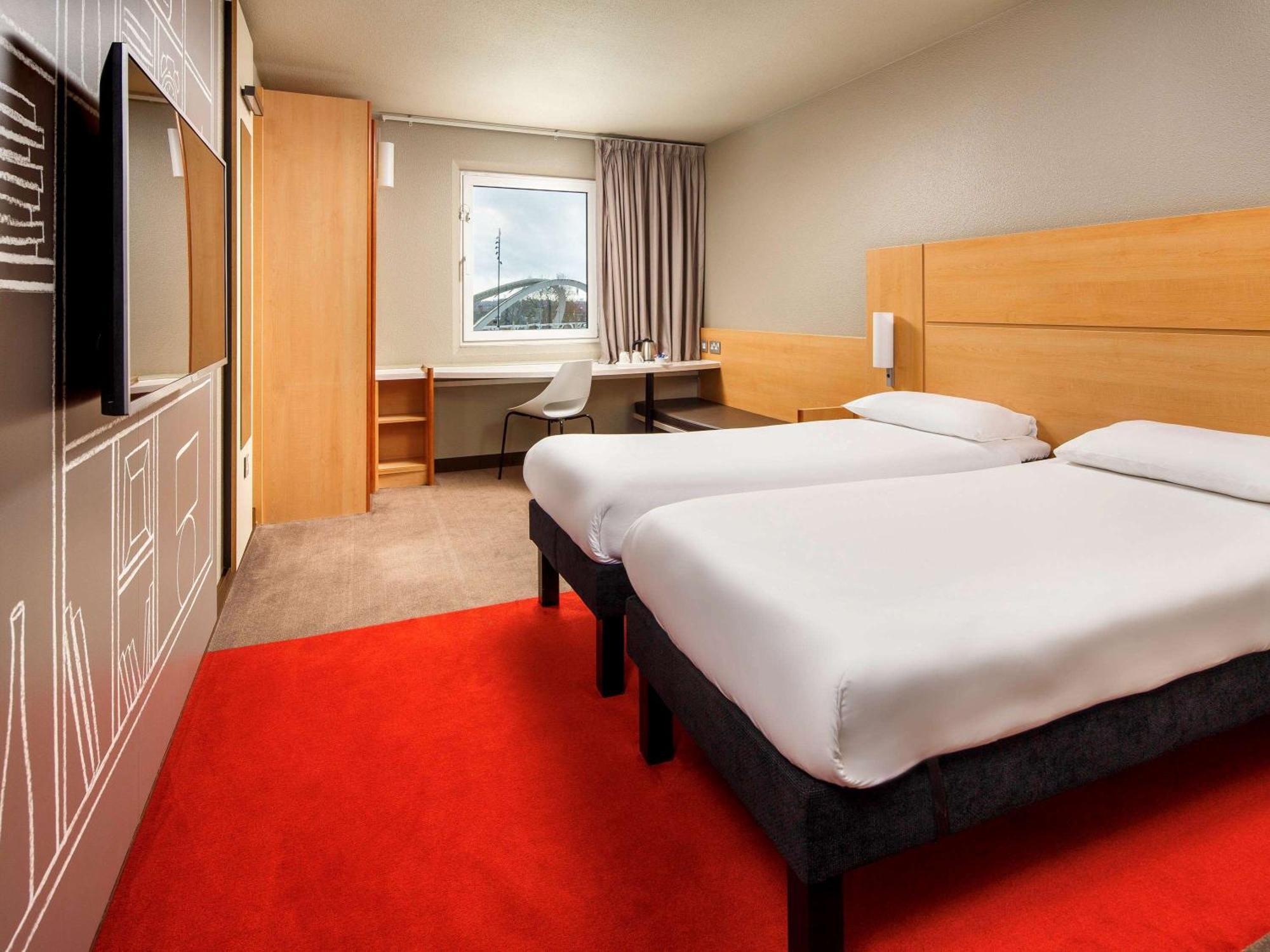 Готель Ibis London Wembley Екстер'єр фото