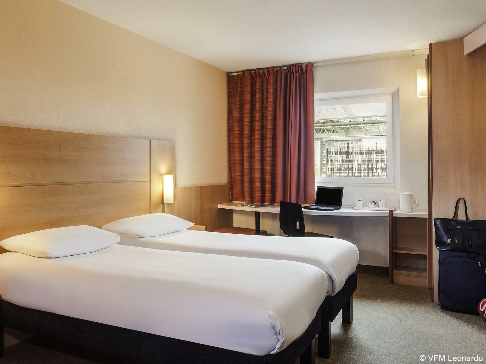 Готель Ibis London Wembley Екстер'єр фото